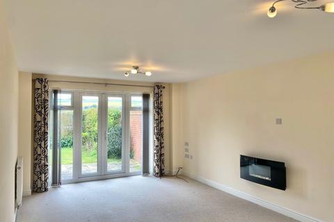 5 bedroom detached house to rent, Cowick Court, Exeter