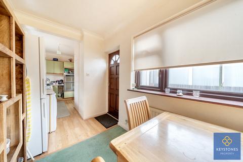 35 Playfield Avenue, Romford, RM5 3LB