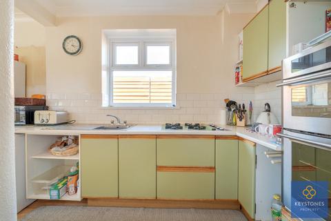 35 Playfield Avenue, Romford, RM5 3LB
