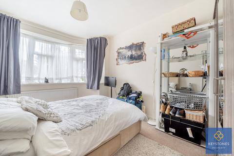 35 Playfield Avenue, Romford, RM5 3LB