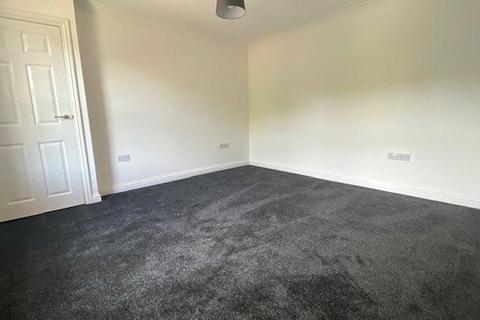 2 bedroom flat to rent, Manchester Road, Thurlstone, Sheffield, South Yorkshire, S36