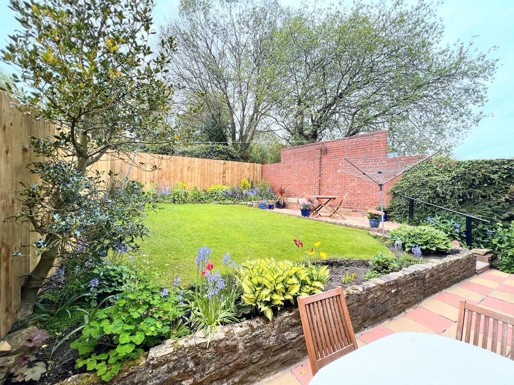 The Dunterns, Alnwick... 3 bed semidetached house £350,000