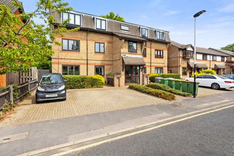 21 Magpie Close, London, E7 9DE
