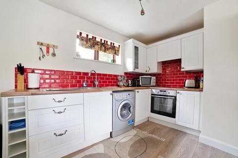 21 Magpie Close, London, E7 9DE