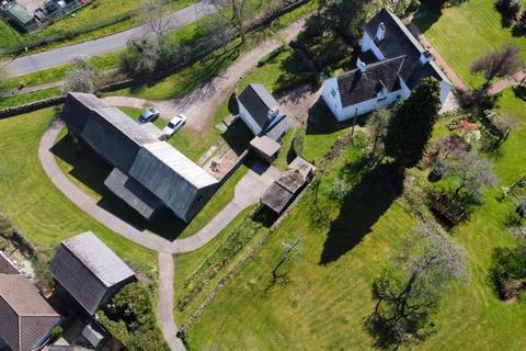 4 bedroom farm house for sale - Troed-y-Rhiw Farm, Twyn Road, Ystrad Mynach, CF82 7EW