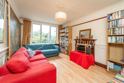 92 Centurion Close, London, N7 8UJ
