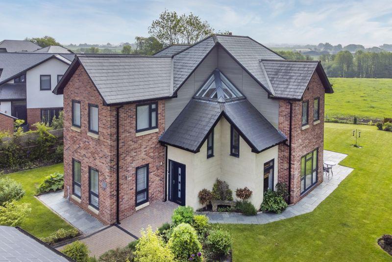 "Willow House", Bearstone View, NortoninHales, Market Drayton 5 bed detached house for sale