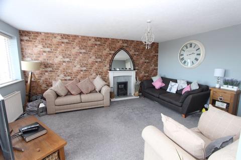 3 bedroom semi-detached house for sale, Ormeside, Penrhynside