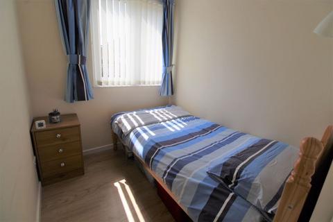 99 Howdles Lane, Brownhills, Walsall, WS8 7PJ