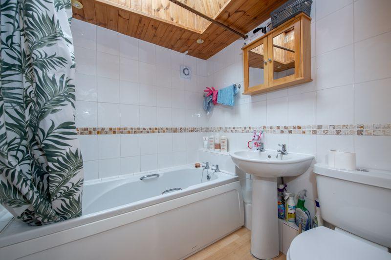 Annexe bathroom