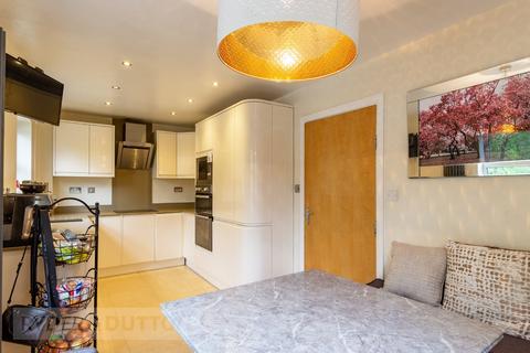 122c High Street, Uppermill, Oldham, OL3 6BT
