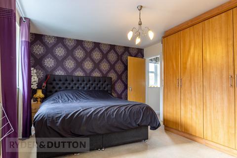 122c High Street, Uppermill, Oldham, OL3 6BT