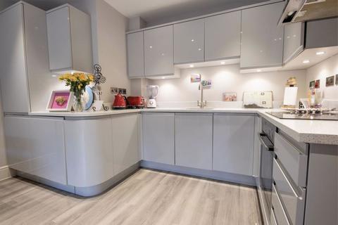 2 bedroom apartment for sale, Hart Street, Brentwood CM14