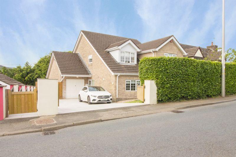 Pentrepiod Road, Pontypool REF00022102 4 bed detached house for sale £450,000