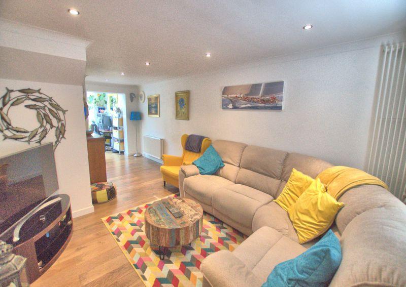 Marlow Close, Fareham PO15 3 bed terraced house £329,950