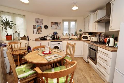 37 Fowen Close, Street, BA16 0FY