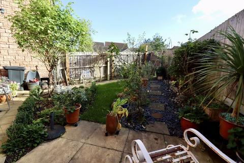 37 Fowen Close, Street, BA16 0FY