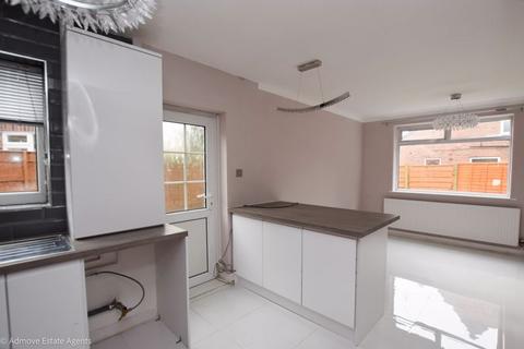 3 bedroom house to rent, Evesham Grove, Sale, M33 2EY