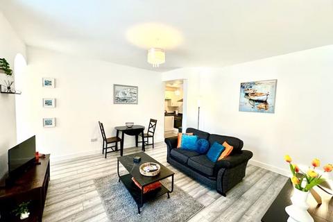 1 bedroom flat to rent, High Street, Portishead, Bristol