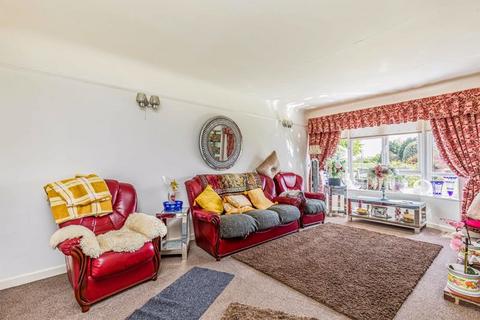 Fairlight Broad Road, Nutbourne, Chichester, PO18 8SH