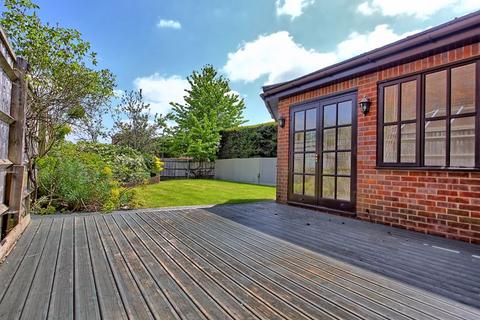 Fieldview Back Lane, Chalfont St Giles, HP8 4PB