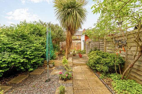 8 Cranmer Avenue, London, W13 9SH