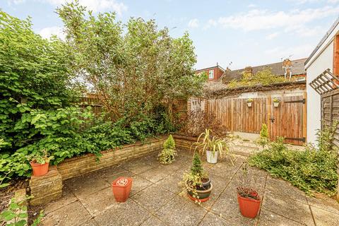 8 Cranmer Avenue, London, W13 9SH