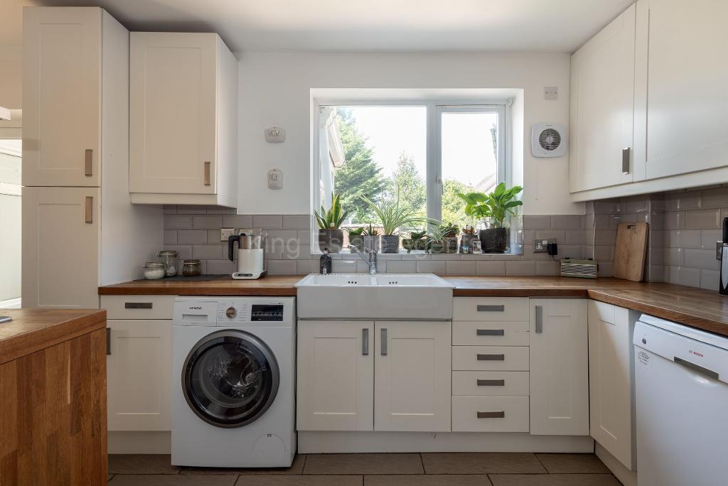 Kitchen & Breakfast Room