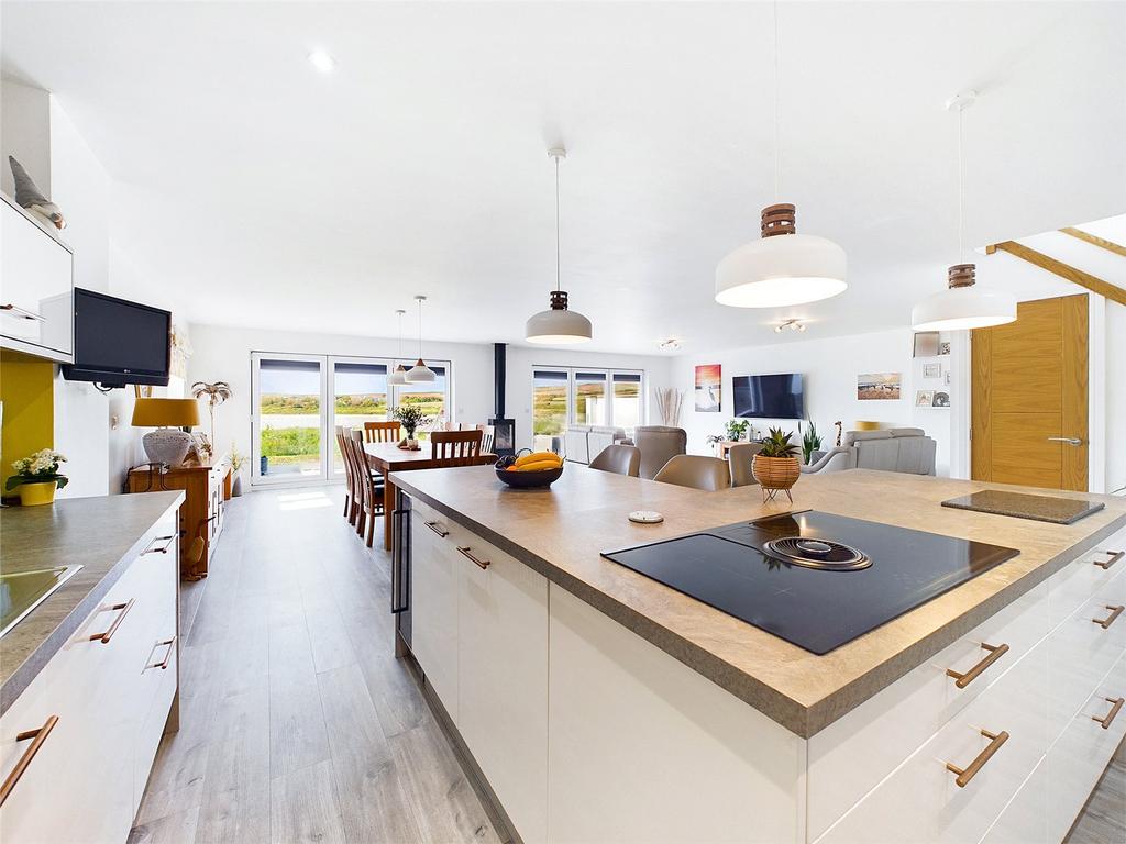 Kitchen Alt