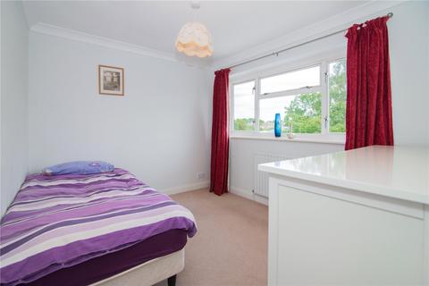 4 Cleves Way, Hampton, TW12 2PL