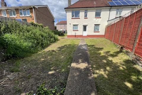 3 Clacton Road, Portsmouth, PO6 3QX
