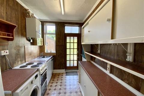 58 Clifton Crescent, Sheffield, S9 4BE