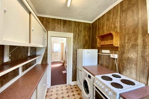 58 Clifton Crescent, Sheffield, S9 4BE