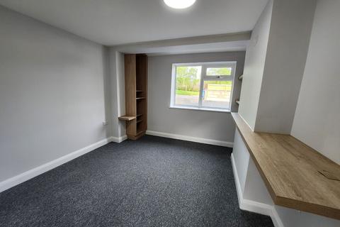 1 bedroom in a house share to rent, Ipswich Road - DFL(6)