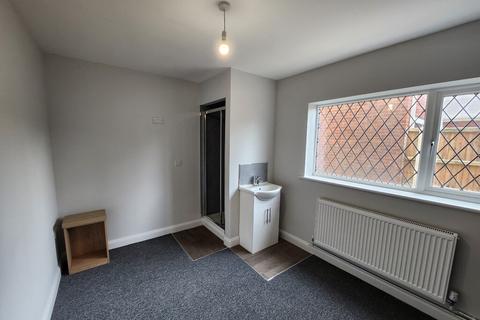 1 bedroom in a house share to rent, Ipswich Road - DBL(5)