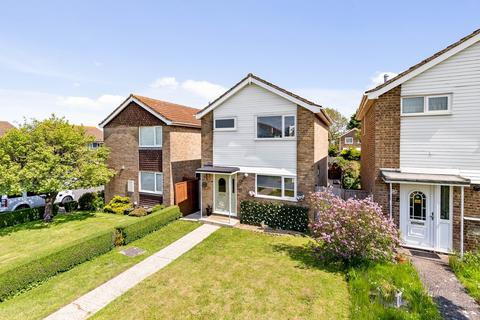 26 Cranleigh Drive, Whitfield, Dover, CT16 3NL