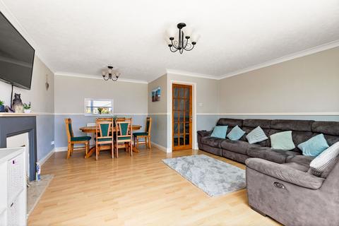26 Cranleigh Drive, Whitfield, Dover, CT16 3NL