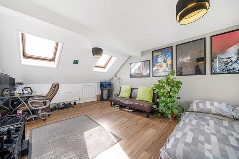 31 Amesbury Road, Bromley, BR1 2QJ