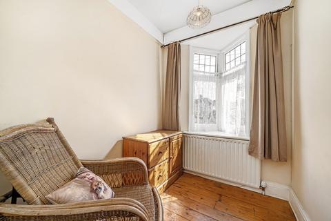 31 Amesbury Road, Bromley, BR1 2QJ