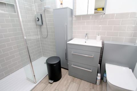 27 Gloucester Crescent, Staines, TW18 1PP