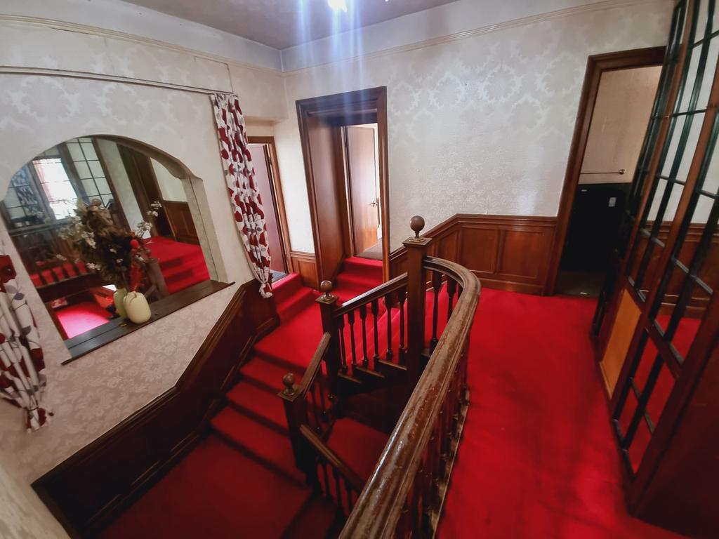 Photograph 12