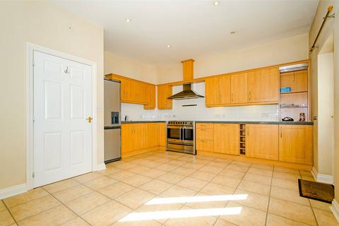 4 bedroom terraced house for sale, Marigold Way, Maidstone, Kent, ME16