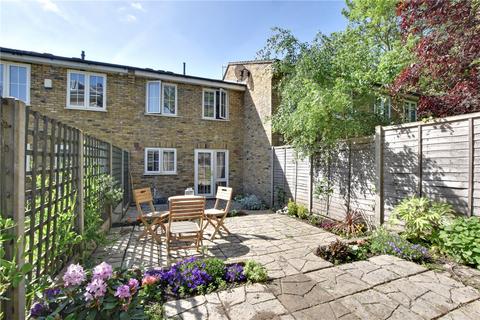 2 Lambourne Place, London, SE3 7BH