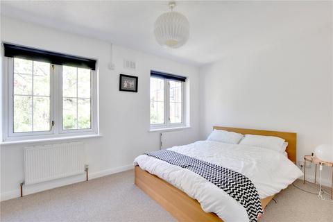 2 Lambourne Place, London, SE3 7BH