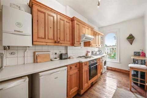3 bedroom apartment for sale - Queens Crescent, London, NW5