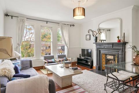3 bedroom apartment for sale - Queens Crescent, London, NW5