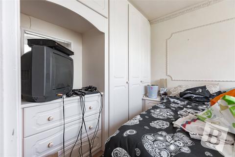 16 Hereford Walk, Basildon, SS14 3RE