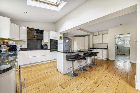 12 The Knoll, Bromley, BR2 7DH