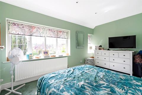 5 Montcalm Close, Bromley, BR2 7LZ