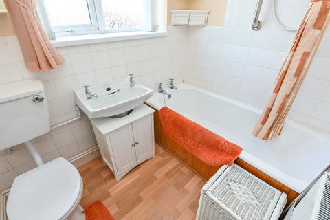 36 Glenthorne Drive, Walsall, WS6 7DD